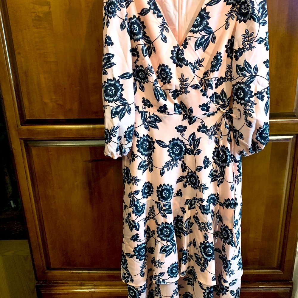 Brand NWT Eliza J Floral Faux Wrap Dress Size 8